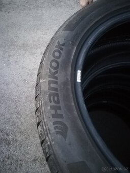 235/50R19 - 2