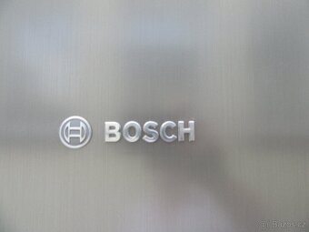 Nabízím nerezovou lednici Bosch. Boxy kompletní. Plně funkčn - 2