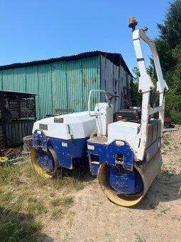 Vibrační válec Bomag BW135AD - 4000kg - 2