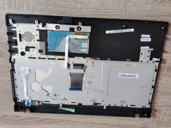 Lenovo G505s - Klávesnice, palmrest, touchpad - 2