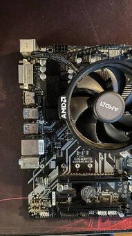 GIGABYTE B450M DS3H + Ryzen 3 PRO 1200 (4C/4T) - 2