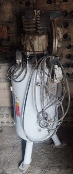 Kompresor Schneider - dílenský - 2