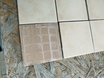 obkladačky 10 x 10 - 2