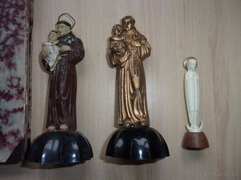 STARÉ NÁBOŽENSKÉ PAMÁTKY, ŠKAPULÍŘ, KŘÍŽ, KROPENKA, MADONKA - 2