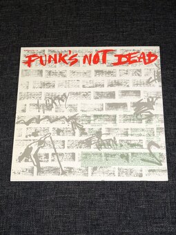 LP Punk's Not Dead (1990) / VERY RARE / - 2