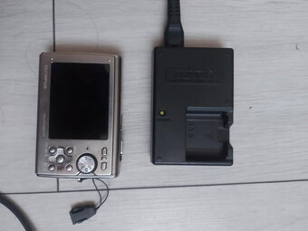 Olympus mju 1030SW bez baterie. - 2