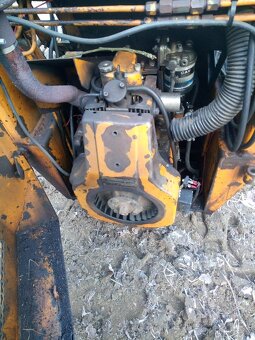 Smykový nakladač - 2