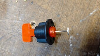 Svorky na vyrovnání dlažby - 2