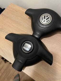 Tříramenný kožený volant - Airbag - 2