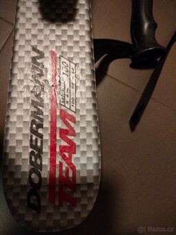 Prodám dětské lyže 100 a přeskáče 32,5 - 2