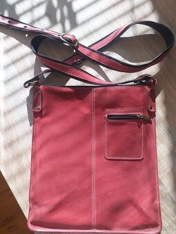 Kožená crossbody kabelka 31 x 35cm - 2