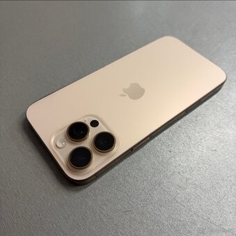 iPhone 16 Pro Max 1 TB 🍏 jako nový - 2