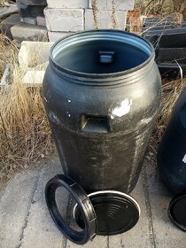 Prodám plastové sudy od potravin. - 2