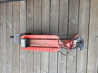 Štípačka na dřevo - 2