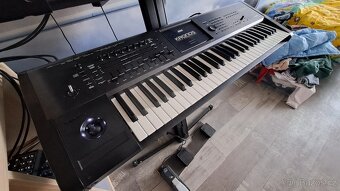 Korg Kronos 61 - 2