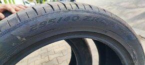 Sada pneu dvojrozměrné 295/40/21, 265/45/21 Pirelli - 2