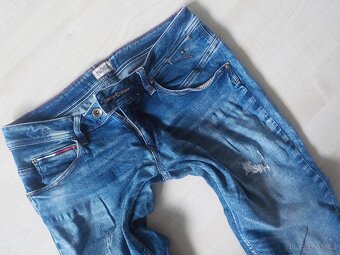 Tommy Hilfiger džiny vel 30pas84+ elastan/žena - 2