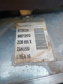 Horkovzdušná trouba Zanussi - 2