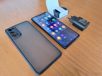 Samsung S20 FE Cloud Navy 6/128gb - 2