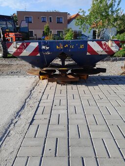 Rozmetadlo na průmyslová hnojiva - 2