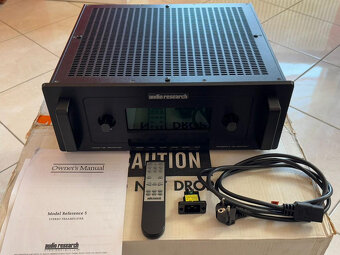 Audio Research Ref 5 ( Price : 2700 EUR ) - 2
