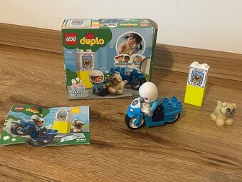 Duplo policejní motorka č. 10927 - 2