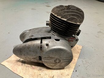 Motor Manet M90 - 2