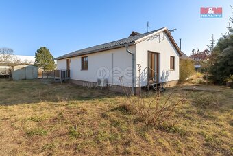 Prodej domu 4+kk na pozemku 700 m2, ul. Průmyslová, Jesenice - 2