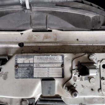 Prodám motor Mercedes w 124 300D/83KW - 2