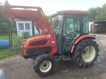 Traktor Kioti EX 50 z čelním nakladačem - 2