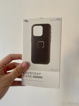 Peak Design Everyday Case iPhone 15 Pro v2 - Charcoal - 2