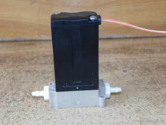 Elektromagnetický vakuový ventil BURKERT 6628, -100 kPa - 2