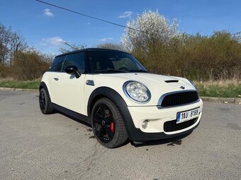 MINI JOHN COOPER WORKS 155kW 2010 - 2