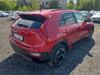 Kia Niro MY23 electric Style 64kWh,V2L, záruka 3f/TČ - 2