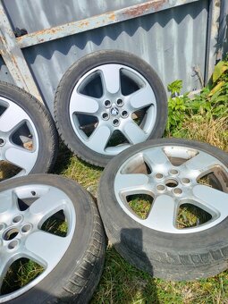 4ks alu disky orig. Škoda 5x112 R17 pneu 5mm - 2
