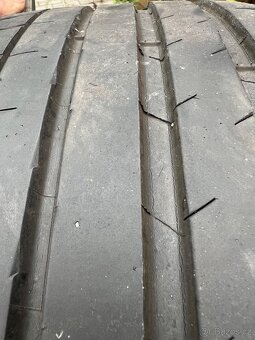 Letní pneu Michelinu 235/35/19 - 2