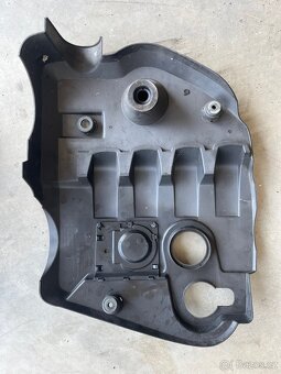 kryt motoru Superb I - 2