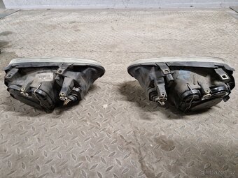 Světla VW Golf IV - 2