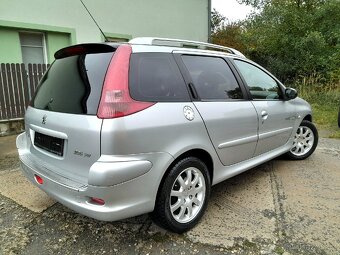 Peugeot 206 QUIKSILVER 1.4i 65kW  2005 naj.100tis. NOVÁ STK - 2