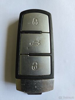 DÁLKOVÝ OVLADAC NA VW PASSAT - 2