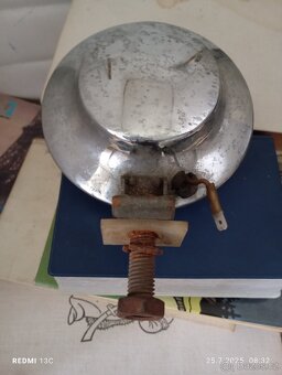 Staré kontrolky a jiné součástí auto moto - 2