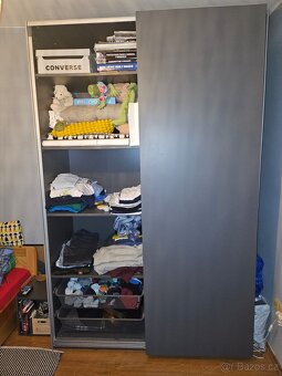 Šatní skříň - 2