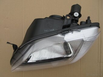 Dacia Logan levé přední světlo 551-1153L-LD-EM - 2
