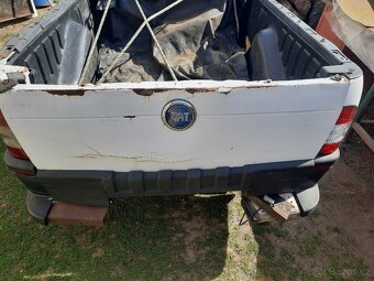 Kúpim Fiat Strada 1,3 jtd pŕední masku a jiné díly - 2
