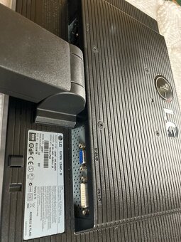 LCD Monitor 20”  LG Flatron, L204WT - 2