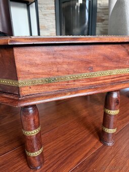 Starožitný masivní stolek - 2