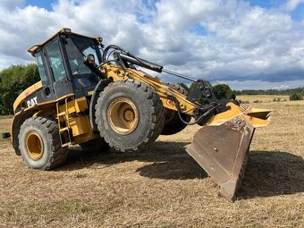 Zemni práce Venc, s.r.o., kolový nakladač - 2