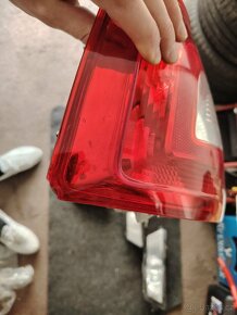 Škoda rapid Zadní světla, mlhovky a volant - 2