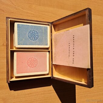 KAZETA  STARÁ  S  KARTAMI - 2