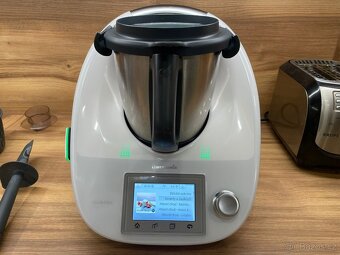 Vorwerk Thermomix TM5 + příslušenství - 2